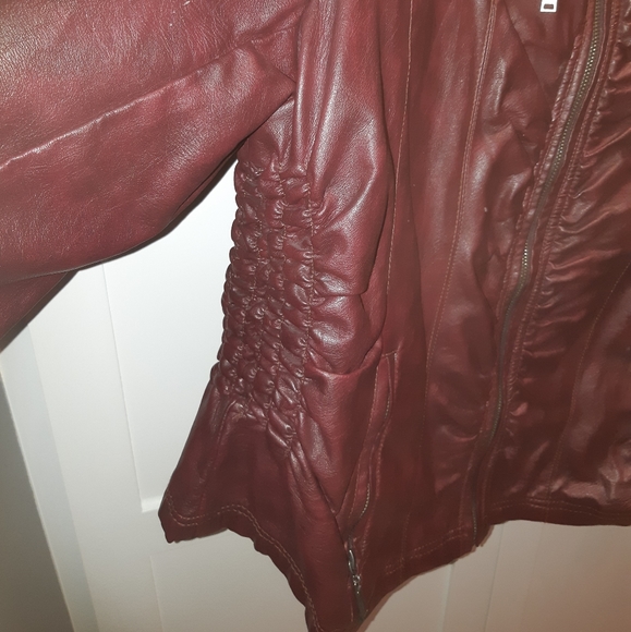 1X MBLM Faux Leather Collarless Ruched Jacket - Picture 5 of 16